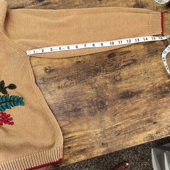 Vintage Suburban Petites Tan Floral Embroidered Cottagecore Sweater - Picture 9 of 15